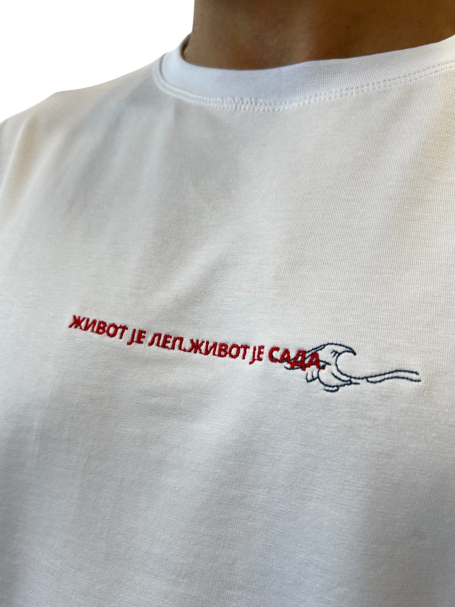 T SHIRT LOVE LIVES image 1