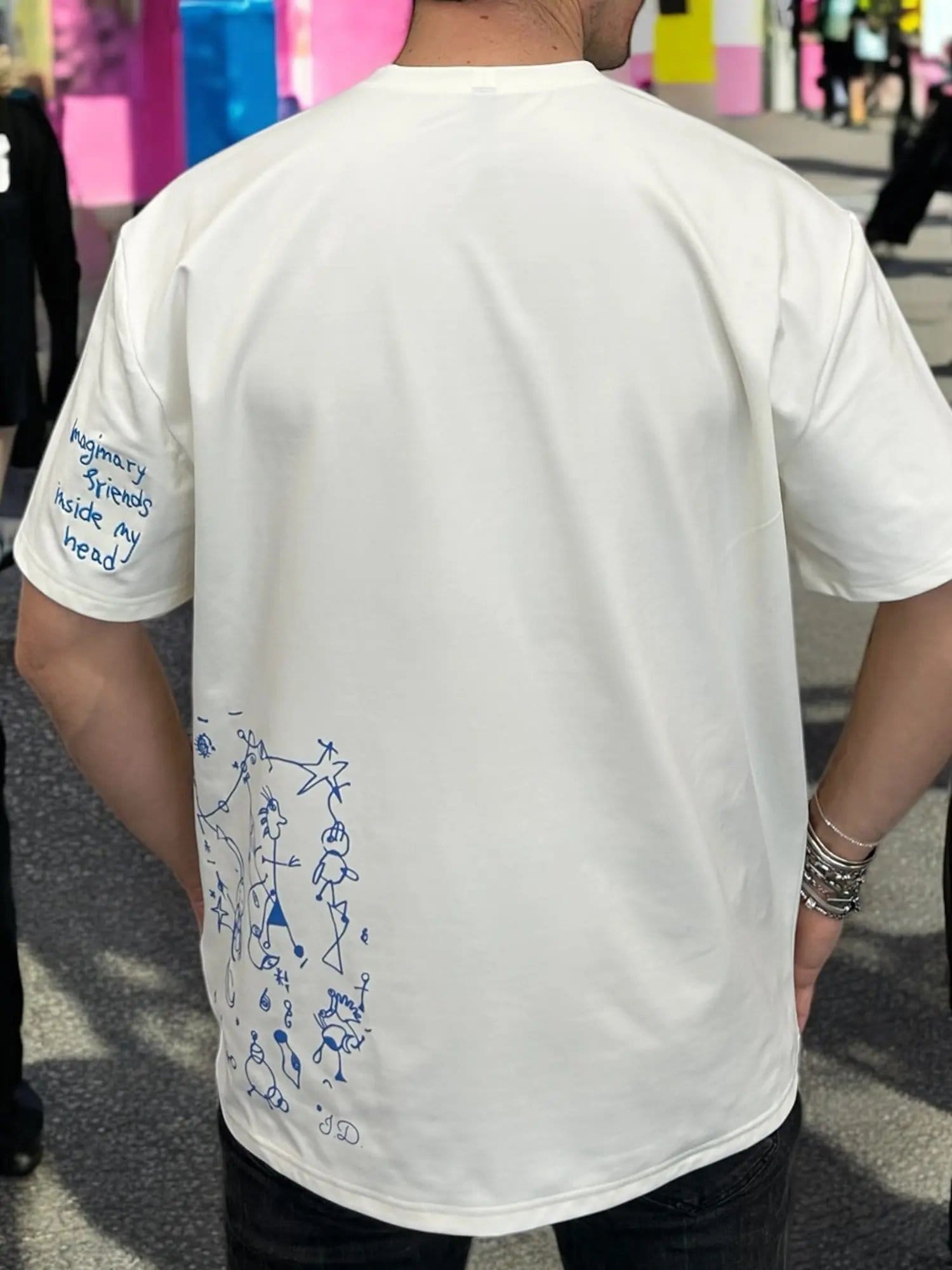 T SHIRT IMAGINARY FRIENDS image 1